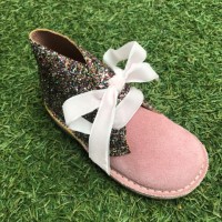 Z02452 Pink Suede and Glitter Desert Boots